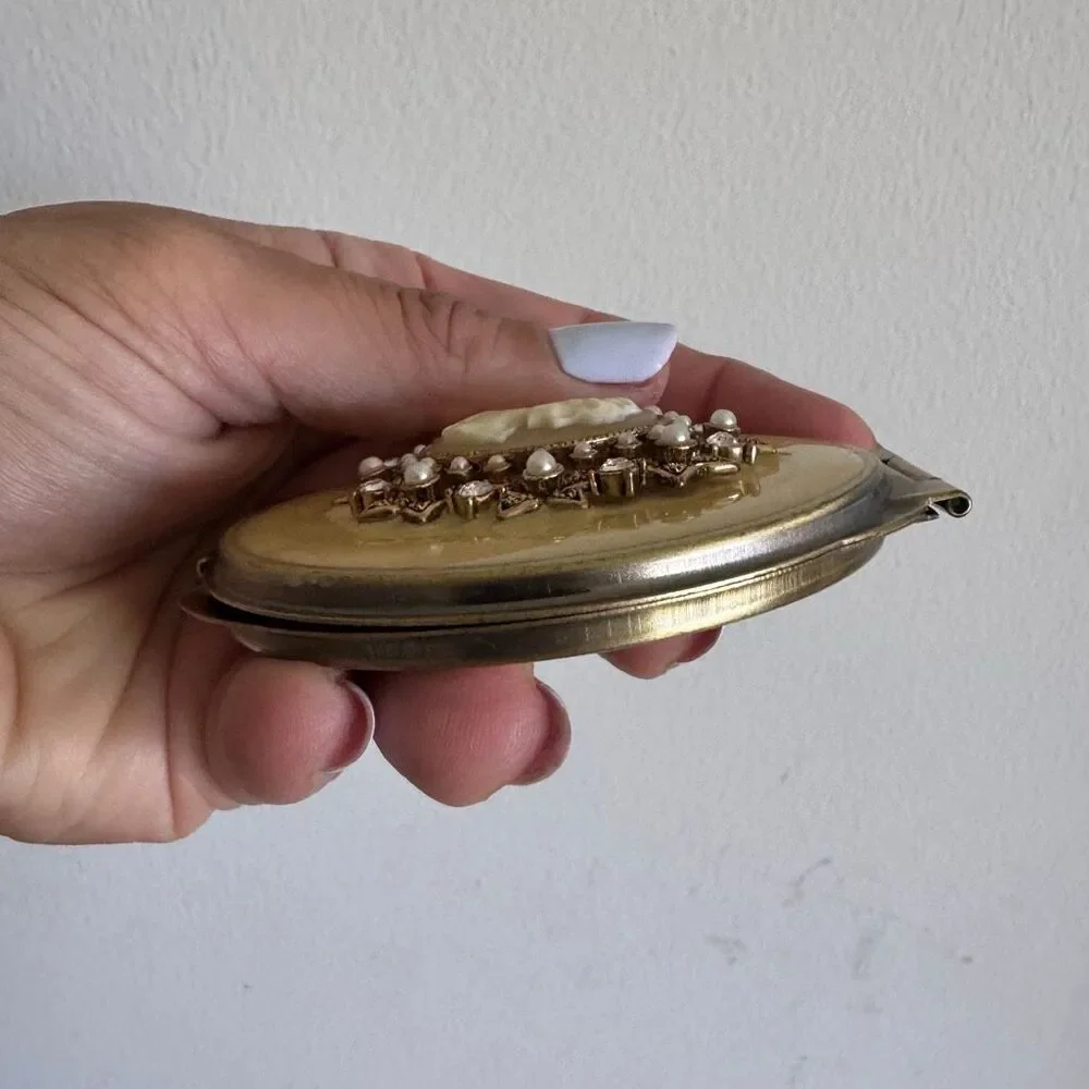 Vintage Cameo Compact Mirror With Pearls And Diamonds